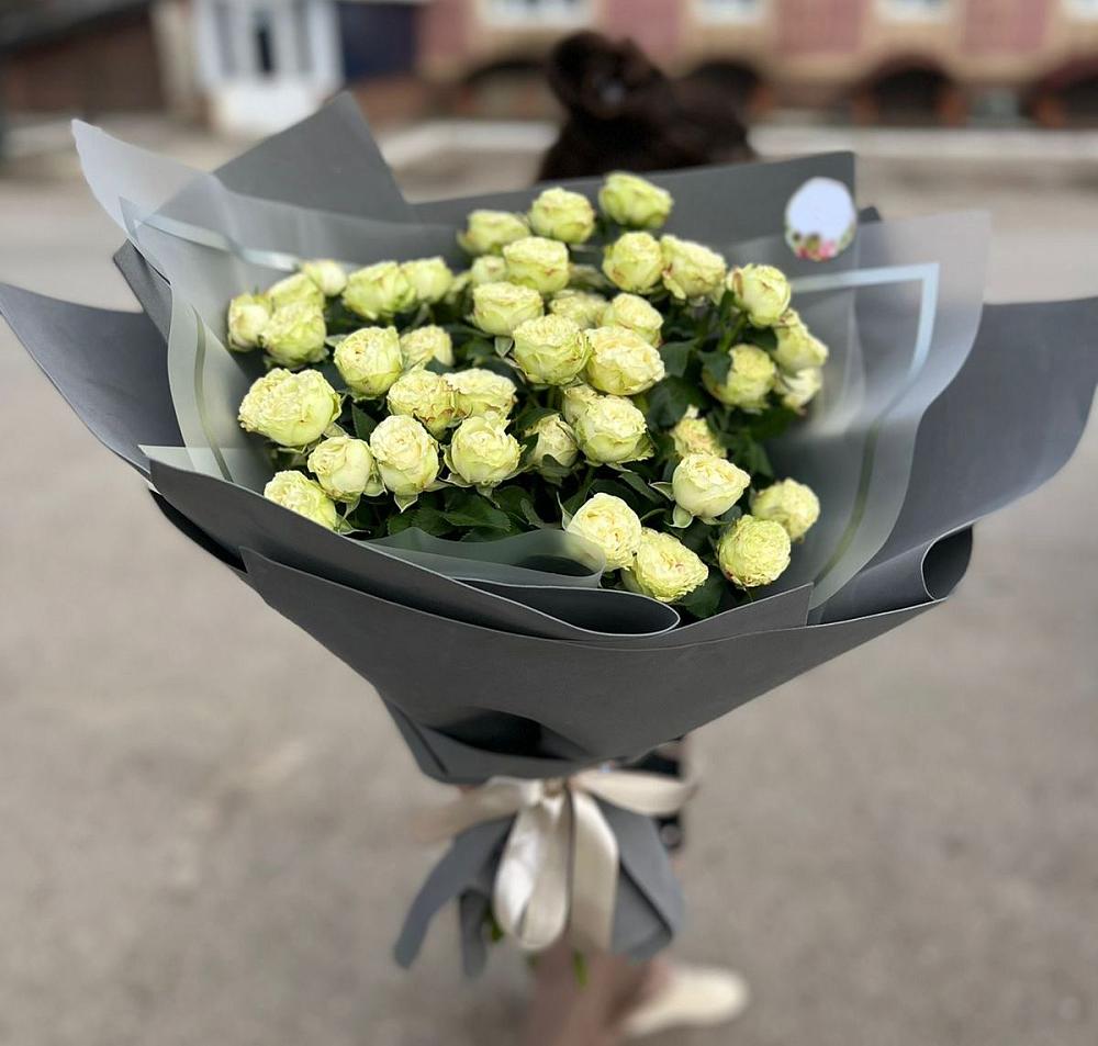 Белые кустовые розы Солинеро в Кобылках Букет Белые кустовые розы Солинеро в Кобылках