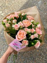 Букет цветов из:  Розы #REPLACE_PRED# Кобылках