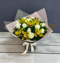 Букет цветов из:  Орхидеи и Розы в Кобылках