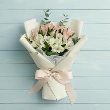 Букет цветов из:  Альстромерии в Кобылках