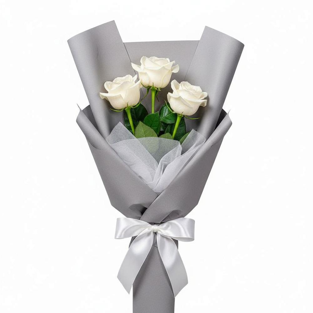 Букет 3 белые розы в Кобылках