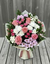 Букет цветов из:  Альстромерии, Гвоздики, Розы и Хризантемы в Кобылках