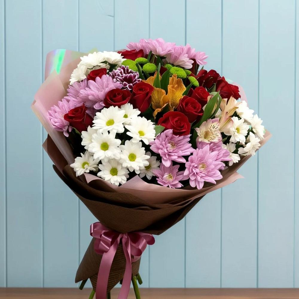 Букет цветов из: Розы, Хризантемы и Альстромерии в Кобылках