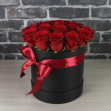 Цветочная композиция из Розы в шляпной коробке в Кобылках