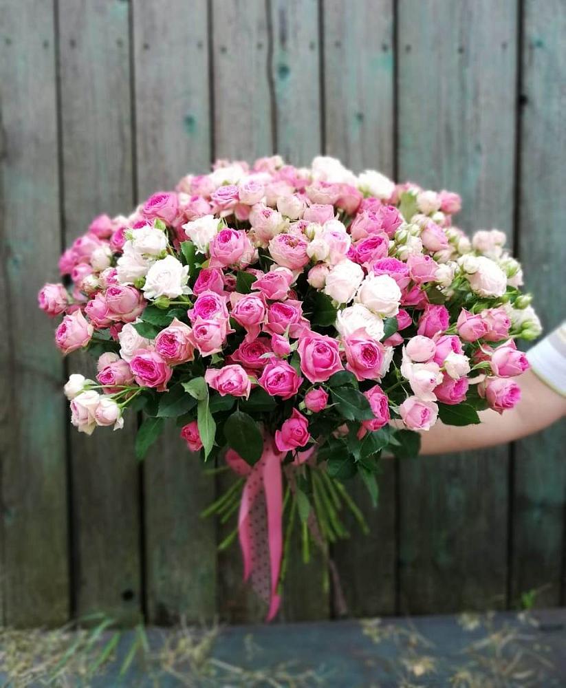 Букет Розовые кустовые розы Натали и Лав Лидия в Кобылках