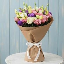 Букет цветов из:  Лизиантусы в Кобылках