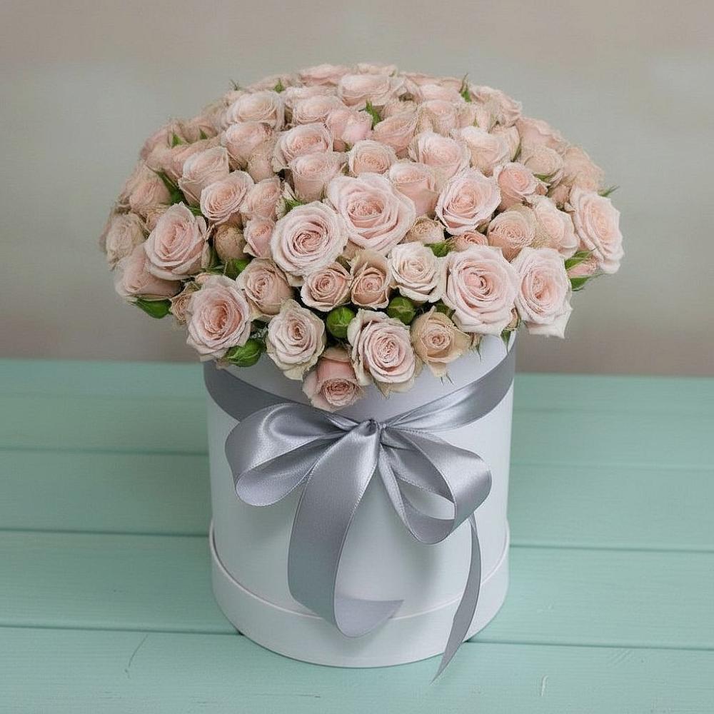 Цветочная композиция из Розы в шляпной коробке в Кобылках