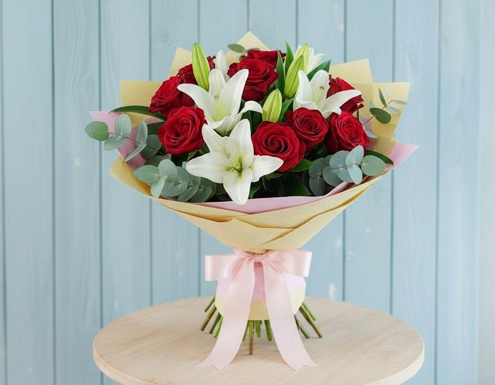 Букет цветов из: Лилии и Розы в Кобылках